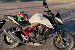 Hornet 750 2025