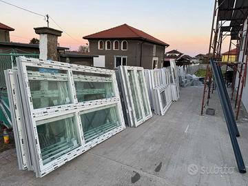 INFISSI IN PVC COLORE BIANCO