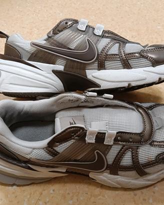 Scarpe Nike V2K Run
