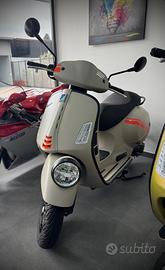 Piaggio Vespa 300 GTV KM 0 - 2025