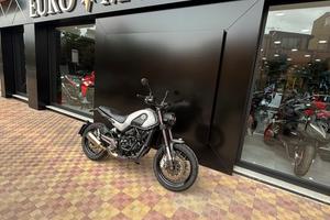 Benelli Leoncino 500