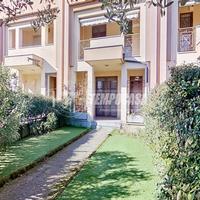 VILLA A SCHIERA CON BOX DI 50MQ