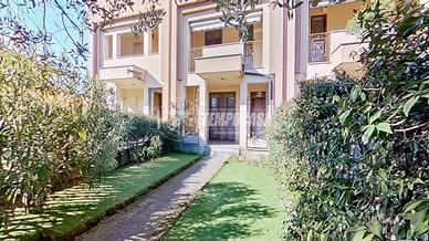 VILLA A SCHIERA CON BOX DI 50MQ