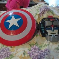 1scudo di Capitan America+1mascher di robot(E 2cad