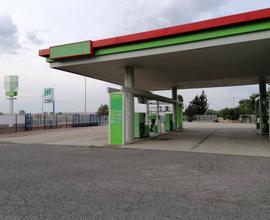 Complesso distribuzione carburanti a Lucera (FG)