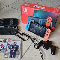 Nintendo Switch completa di tutto, con accessori 