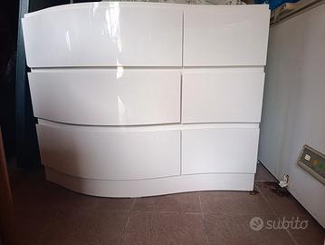 mobile bagno e lavabo