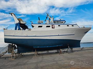 Motopesca Peschereccio a strascico 17 Mt