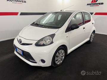 Toyota Aygo 1.0 12V VVT-i 5 porte Lounge Connect