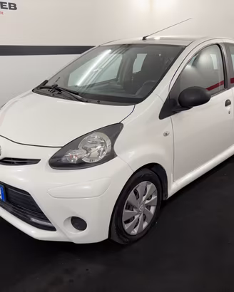 Toyota Aygo 1.0 12V VVT-i 5 porte Lounge Connect