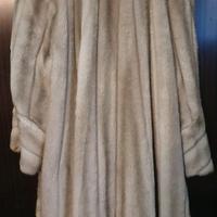 Pelliccia ecologica visone bianco