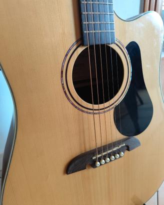 Chitarra acustica