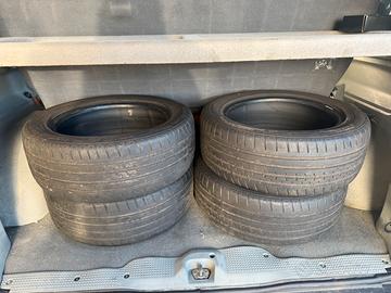 Gomme Continental  205/55 R16 estivi