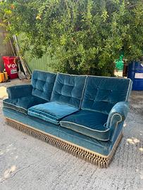 Coppia di divani vintage in velluto blu petrolio