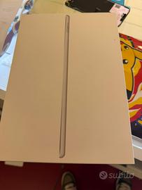 Ipad 8ª generazione Wi-Fi + Cellular