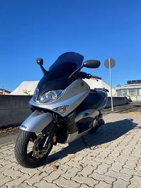 Yamaha Tmax 500