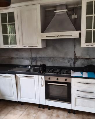 cucina completa in granito 2024