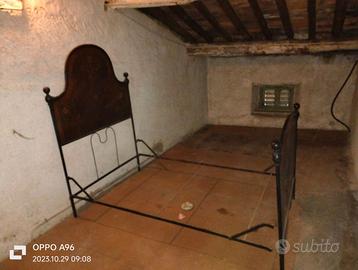 letto in ferro battuto antico