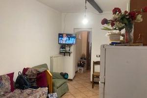 Bilocale in corte centrale con 2 ingr.0 spese cond