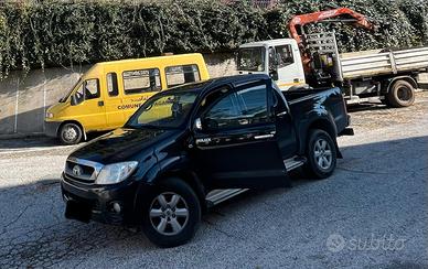 TOYOTA HILUX 3.0 D4D