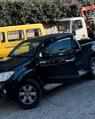 TOYOTA HILUX 3.0 D4D