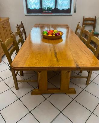 Tavolo più credenza 