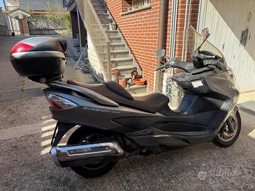 Suzuki Burgman 400