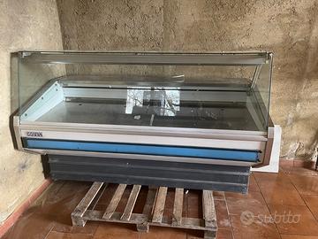 Banco frigo con vetrinetta