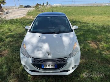 Peugeot 208 1.4 e-HDi 68 CV S&S 5 porte Active Neo
