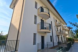 Luminosissima villetta capofila in stile moderno