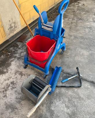 Carrello lava pavimenti