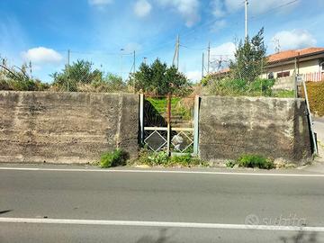 Terreno S. P. Clarenza - Via Bellini