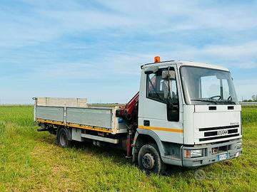 Autocarro usato eurocargo 60 fisso e gru