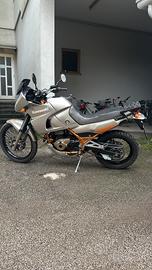 Kawasaki KLE 500 Moto Dual Sport motocicletta