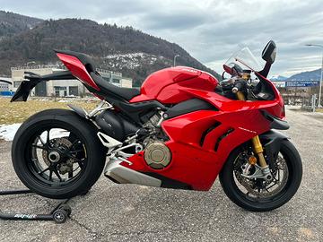 Ducati panigale v4s