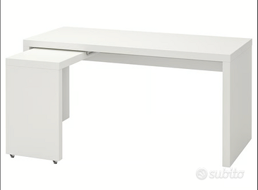 Scrivania con piano estraibile, bianca