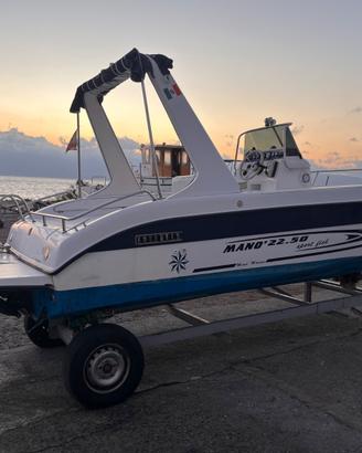 Barca open 6,80 mt - Manó Marine 22.50 Sportfish
