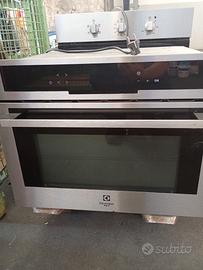 Forno Ventilato + Microonde Extra Size Electrolux
