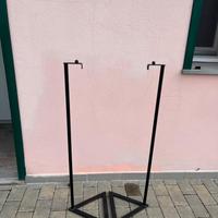 Stand artigianali in ferro.