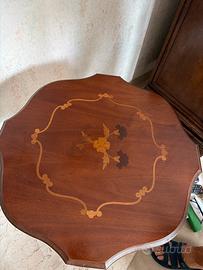 Tavolino in legno