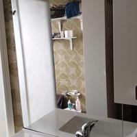 Specchiera e mobile bagno 