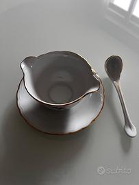 Salsiera in porcellana Richard Ginori.