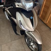 Piaggio Beverly  2021