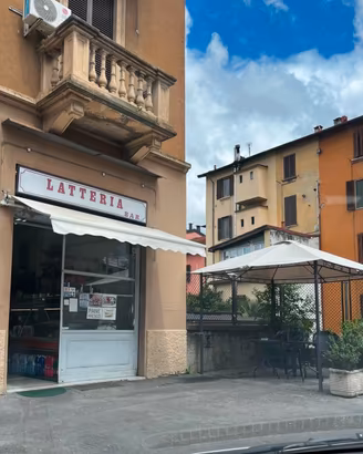 Storica attività Latteria Bar a Milano