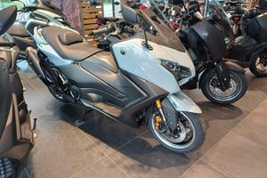 Yamaha TMAX 560 TECH