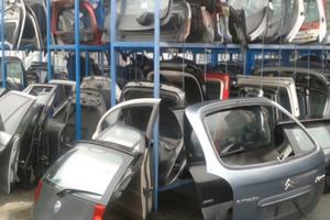 Portellone/Paraurti/Sportelli Vari auto Ricambi 