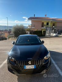 Peugeot 208 allure pack