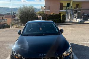 Peugeot 208 allure pack