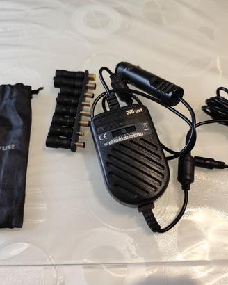 Alimentatore auto Trust 70W universale notebook