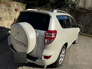 Toyota Rav 4 2011 2200CV